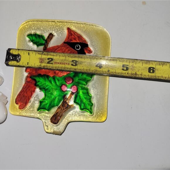 Vtg Red Cardinal On A Branch Holly Glass Night Holiday - Picture 5 of 7